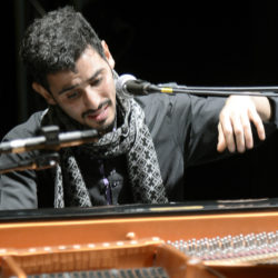 Benefizkonzert mit Aeham Ahmad: Und die Vögel werden singen